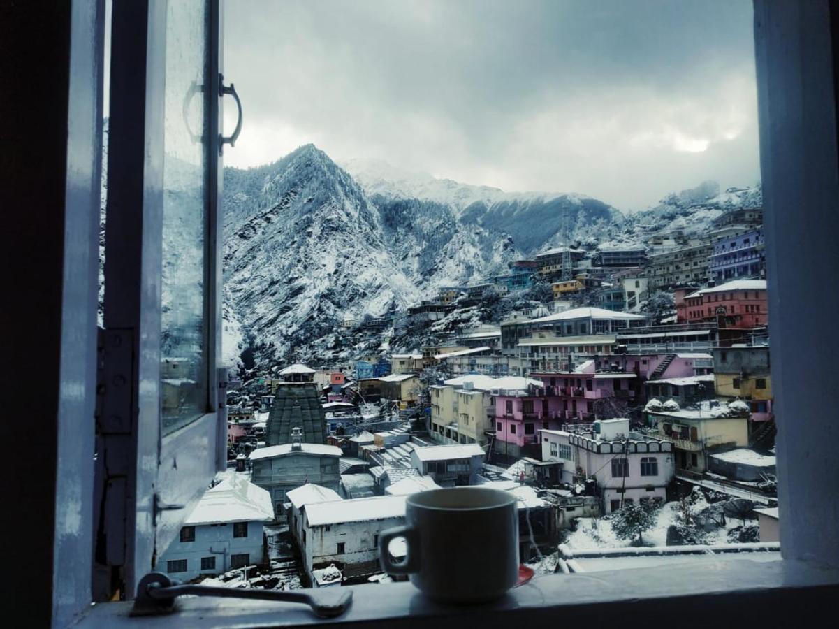 Uday Palace Joshimath Hotel Bagian luar foto