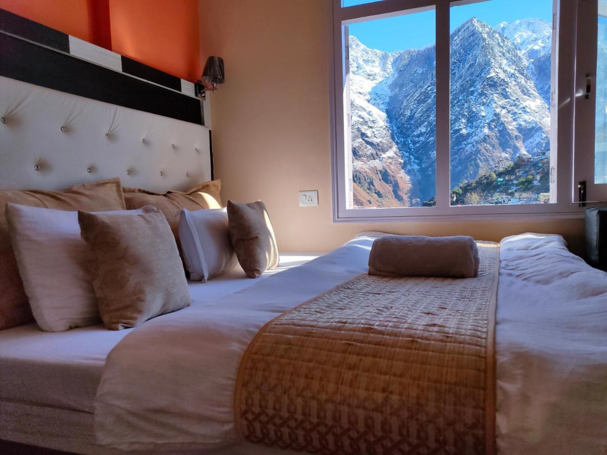 Uday Palace Joshimath Hotel Bagian luar foto