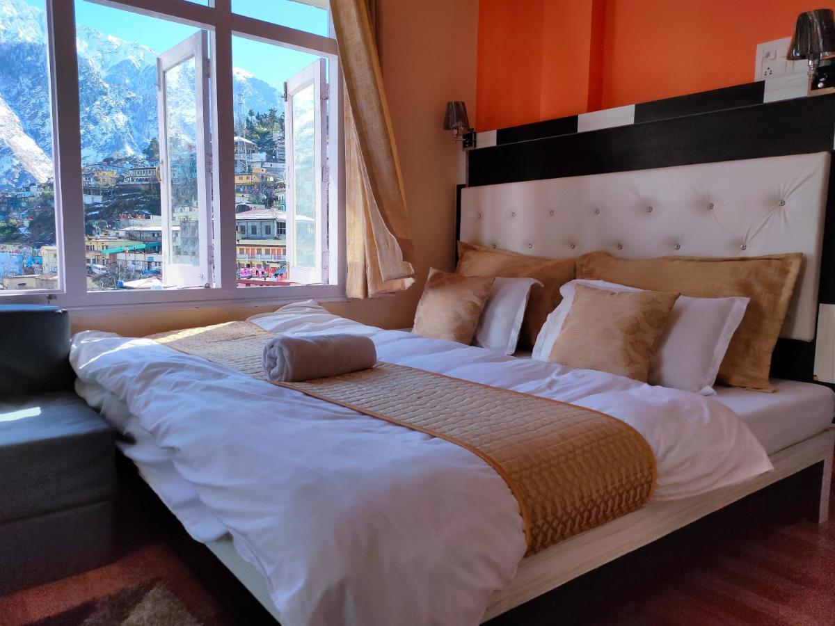 Uday Palace Joshimath Hotel Bagian luar foto