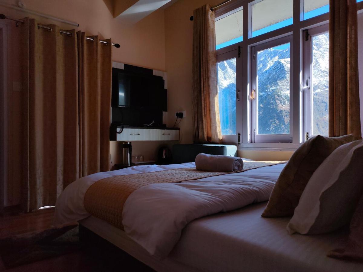Uday Palace Joshimath Hotel Bagian luar foto