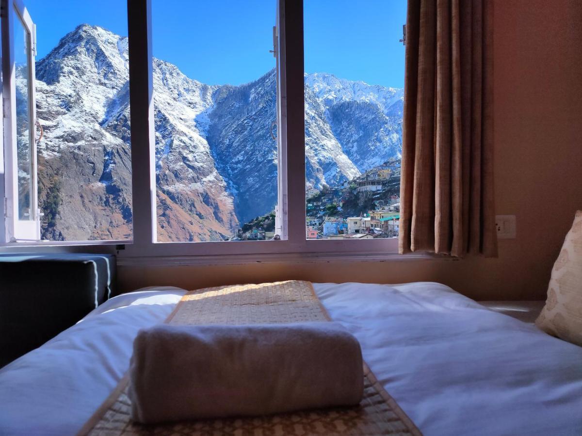 Uday Palace Joshimath Hotel Bagian luar foto